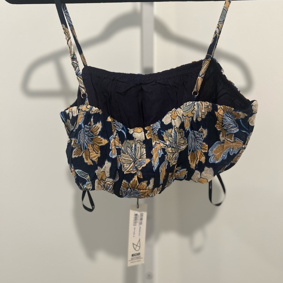 MINKPINK Blue Floral Crop Top - Picture 4 of 4